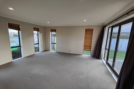 Photo of property in 44 Wiltshire Drive, Huntington, Hamilton, 3210