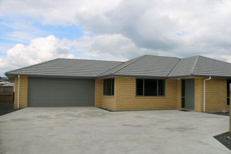 Photo of property in 20 Max Landing, Grandview Heights, Hamilton, 3200