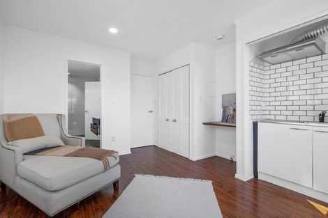 Photo of property in 1/283 Royal Road, Massey, Auckland, 0614