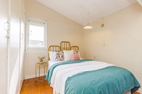 Photo of property in 2 Devon Road, Springvale, Whanganui, 4501