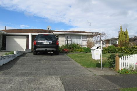 Photo of property in 5a Innes Place, Roslyn, Palmerston North, 4414