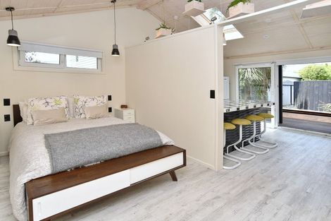 Photo of property in 7a Poulson Street, Addington, Christchurch, 8024