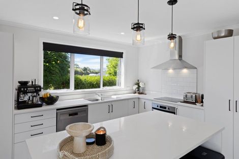 Photo of property in 92 Penetaka Heights, Pyes Pa, Tauranga, 3112