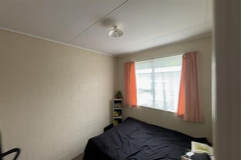 Photo of property in 31 Cumberland Street, Merrilands, New Plymouth, 4312