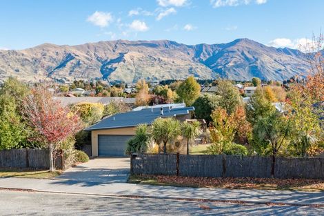 Photo of property in 57 Rob Roy Lane, Wanaka, 9305