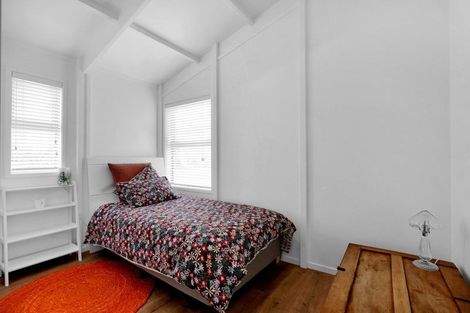 Photo of property in 11 Tasman Street, Opunake, 4616