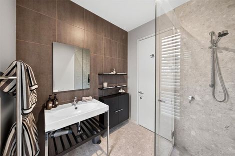 Photo of property in 29 Cecil Road, Milford, Auckland, 0620