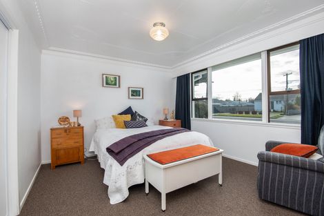 Photo of property in 5 Duthie Street, Milton, 9220