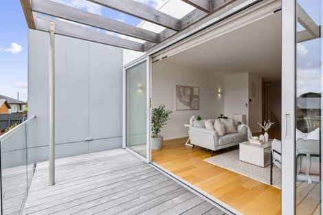 Photo of property in 384d Kapiti Road, Paraparaumu Beach, Paraparaumu, 5032