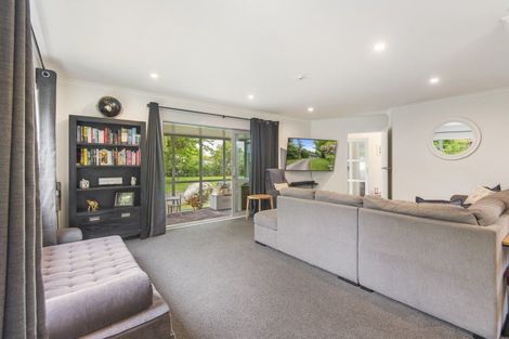 Photo of property in 21 Ormond Street, Woodville, 4920