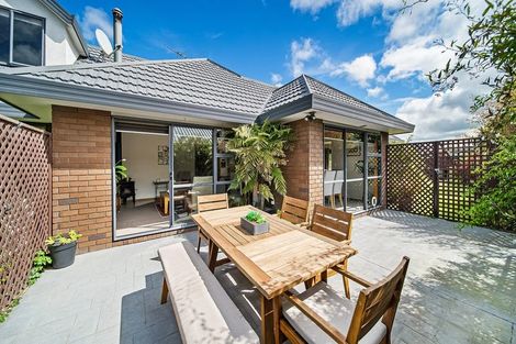 Photo of property in 18 Vanderbilt Place, Halswell, Christchurch, 8025
