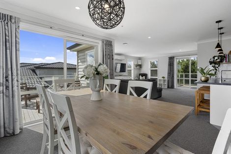 Photo of property in 156 Endeavour Drive, Whitby, Porirua, 5024