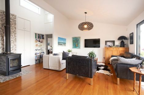 Photo of property in 3 Cameron Terrace, Bluff Hill, Napier, 4110