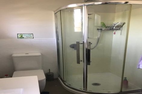 Photo of property in 145 Hutchinsons Road, Bucklands Beach, Auckland, 2014