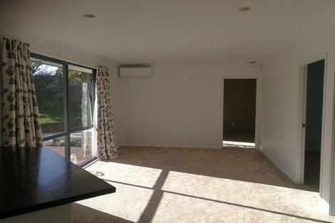Photo of property in 2/163 Forrest Hill Road, Forrest Hill, Auckland, 0620