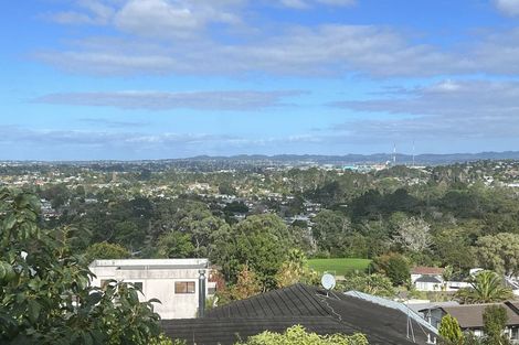 Photo of property in 105 Luckens Road, West Harbour, Auckland, 0618