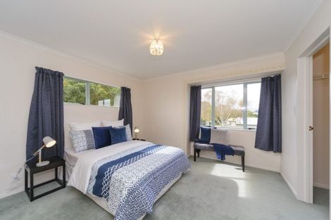 Photo of property in 3 Winston Avenue, Hokowhitu, Palmerston North, 4410