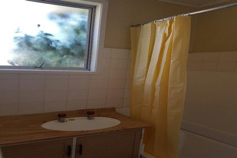 Photo of property in 9 Swallow Drive, Manurewa, Auckland, 2102