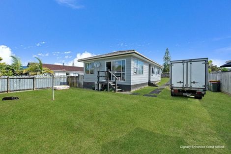 Photo of property in 6 Karina Place, Glen Eden, Auckland, 0602