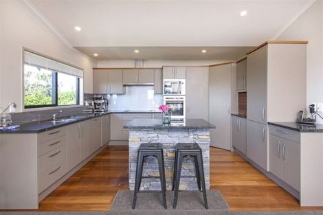 Photo of property in 149 Point View Drive, East Tamaki Heights, Auckland, 2016