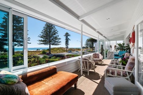 Photo of property in 93 Marine Parade, Mount Maunganui, 3116