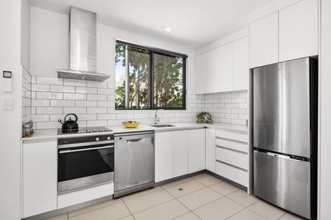 Photo of property in 5/74 Derwent Street, Island Bay, Wellington, 6023
