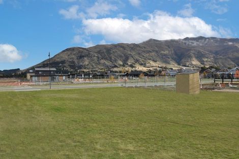 Photo of property in 23 Deans Drive, Wanaka, 9305