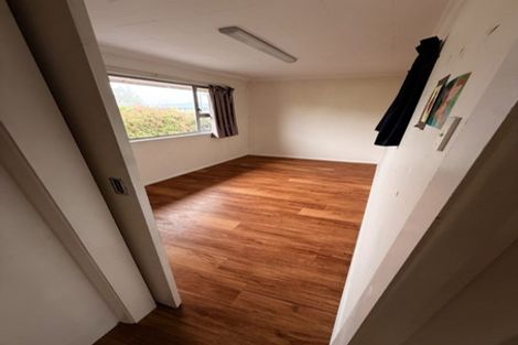 Photo of property in 8 Nyoli Street, Northcote, Christchurch, 8052