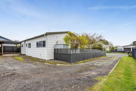 Photo of property in 27a Kowhai Street, Inglewood, 4330