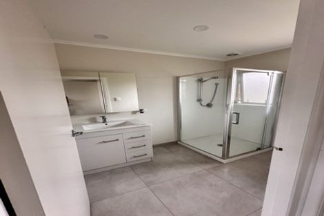 Photo of property in 1/34 Portadown Avenue, Pakuranga Heights, Auckland, 2010