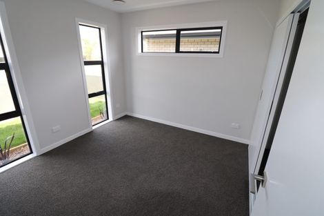 Photo of property in 28 Karearea Avenue, Kenepuru, Porirua, 5022