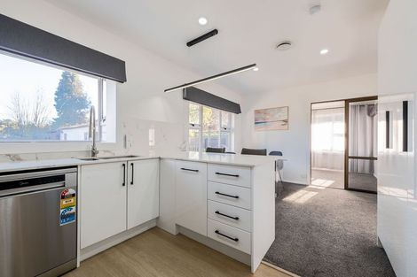 Photo of property in 9 Bevington Street, Avonhead, Christchurch, 8042