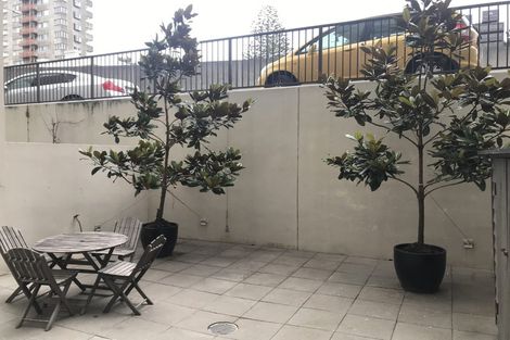 Photo of property in Augusta Apartments, 10/254 Willis Street, Te Aro, Wellington, 6011