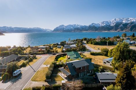 Photo of property in 4 Parry Crescent, Lake Hawea, Wanaka, 9382