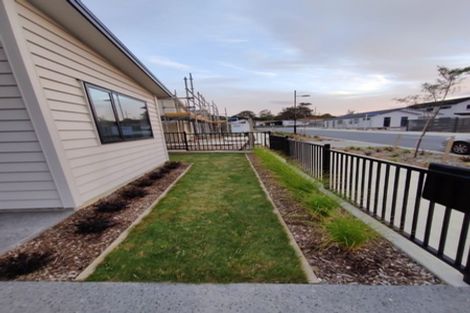 Photo of property in 8 Pihoihoi Place, Kenepuru, Porirua, 5022