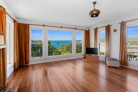 Photo of property in 79 Tiri Road, Tindalls Beach, Whangaparaoa, 0930