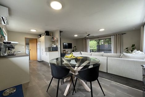 Photo of property in 117a Wainoni Road, Avondale, Christchurch, 8061