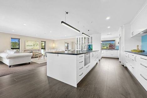 Photo of property in 1 Montgomery Crescent, Kinloch, Taupo, 3377