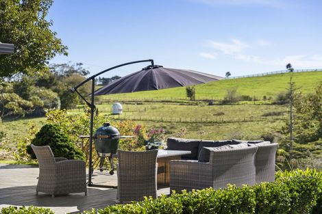 Photo of property in 109 Ruebe Road, Buckland, Pukekohe, 2677