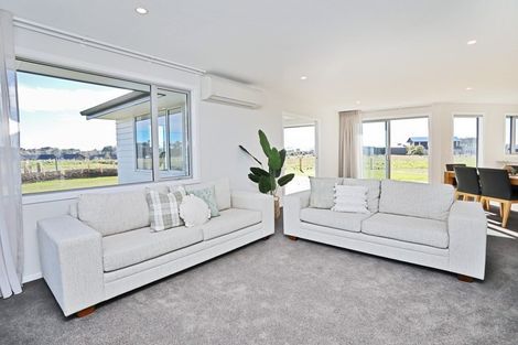 Photo of property in 12 Highland Rise, Waihopai, 9872
