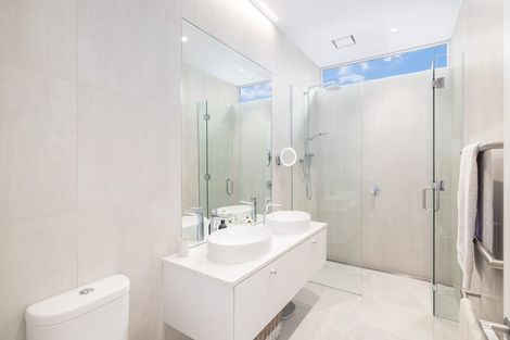 Photo of property in 5 Wroxton Terrace, Merivale, Christchurch, 8014