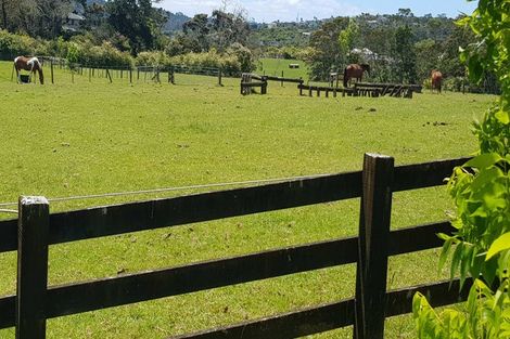 Photo of property in 4/3 Orwell Road, Greenhithe, Auckland, 0632