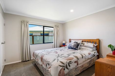 Photo of property in 32 Somerset Crescent, Highbury, Palmerston North, 4412