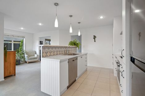 Photo of property in 20 Ernest Place, Brightwater, 7022