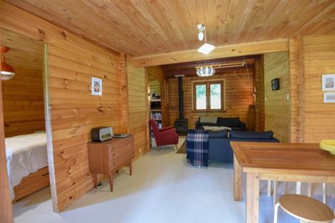 Photo of property in 578 Le Bons Bay Road, Le Bons Bay, Akaroa, 7583