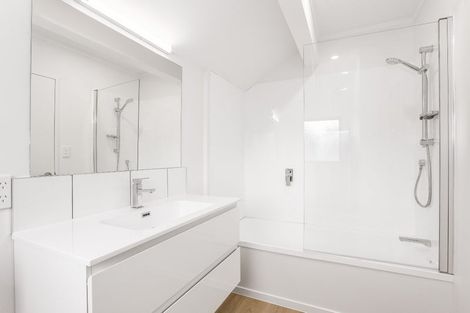 Photo of property in 8 Sailmaker Close, Whitby, Porirua, 5024