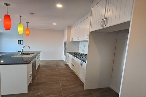 Photo of property in 48 Bur Oak Terrace, Schnapper Rock, Auckland, 0632