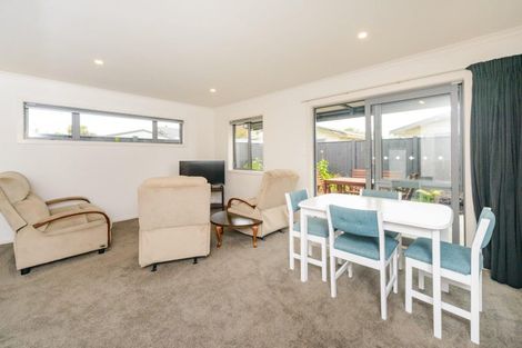 Photo of property in 52a Weston Avenue, Roslyn, Palmerston North, 4414