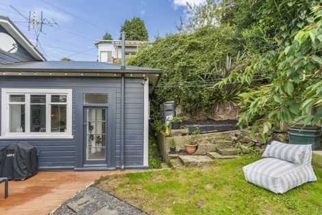 Photo of property in 24 Bridge Street, Clyde Hill, Dunedin, 9011