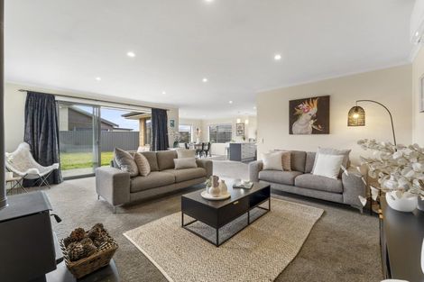 Photo of property in 22 Magnetic Place, Cromwell, 9310